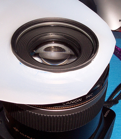 Poor man's ring flash