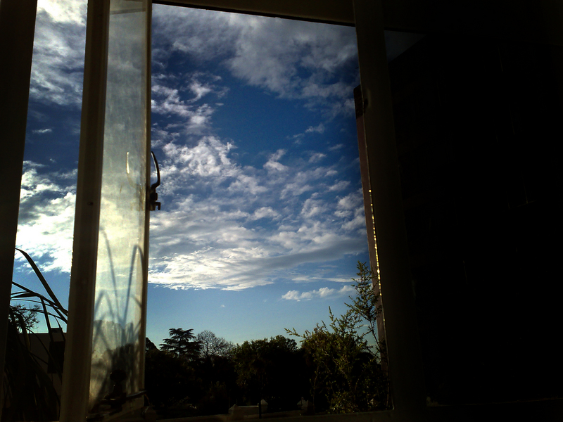 'Le View #03 : through those dirty windows