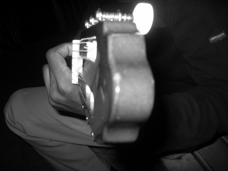 Strumming versus Plucking