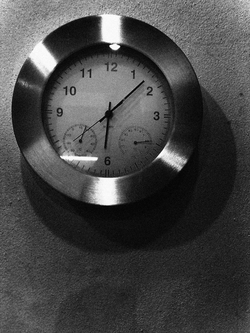 multi'shadowed'timeless'clock