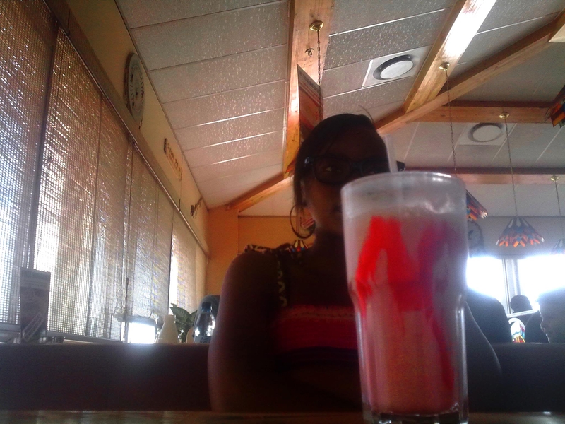 SHE LOOKS DEVINE (RED)