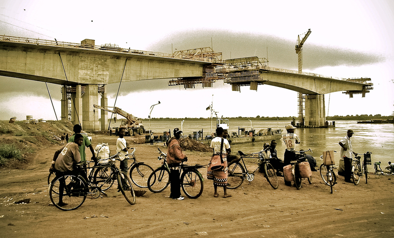 Waiting for the barge