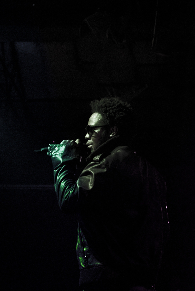 Dwele