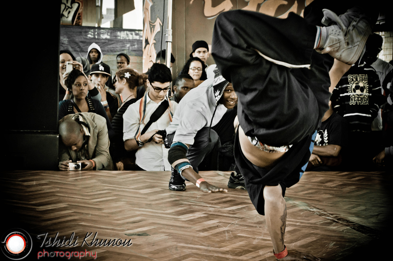 THE MOMENT BEFORE THE POUNCE