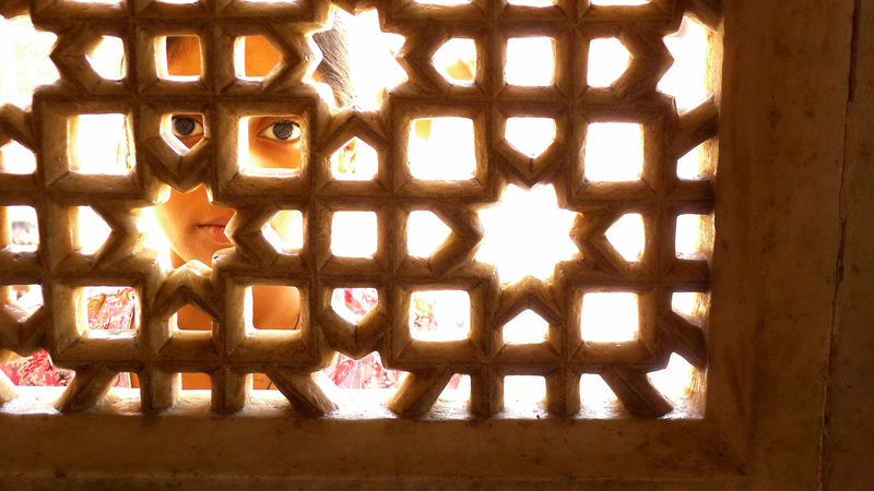 Those big, black eyes