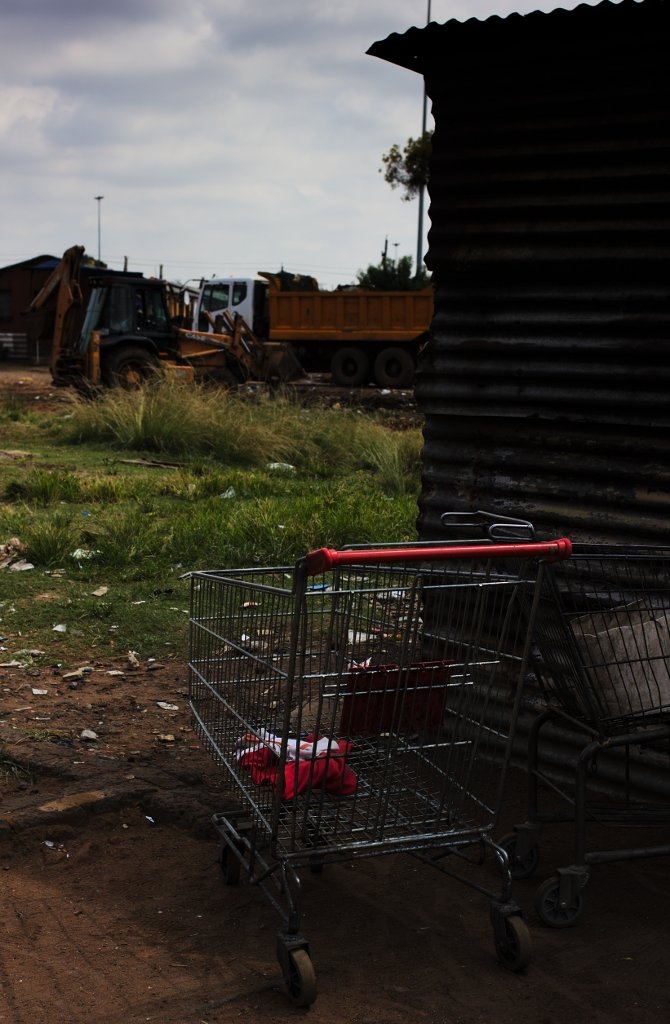 Trolleys and Free loaders