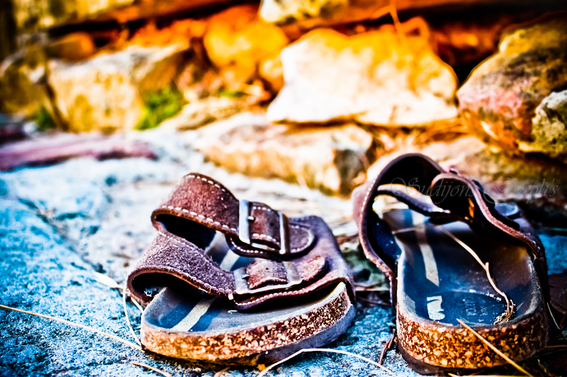 Lonely Sandals