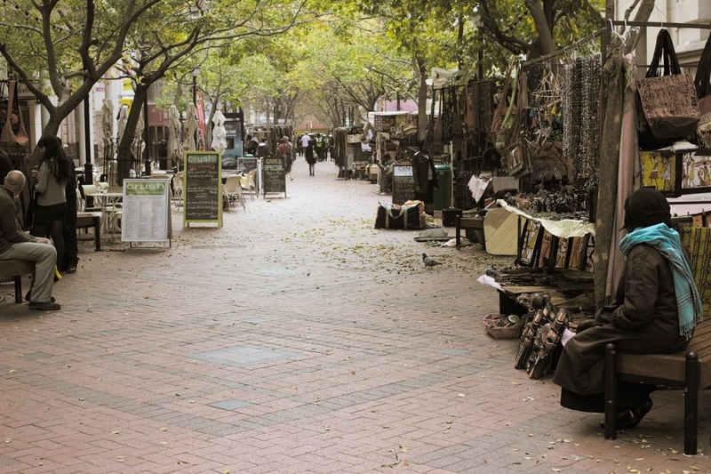 Saturday chillin', strollin' buyin' and hustlin'