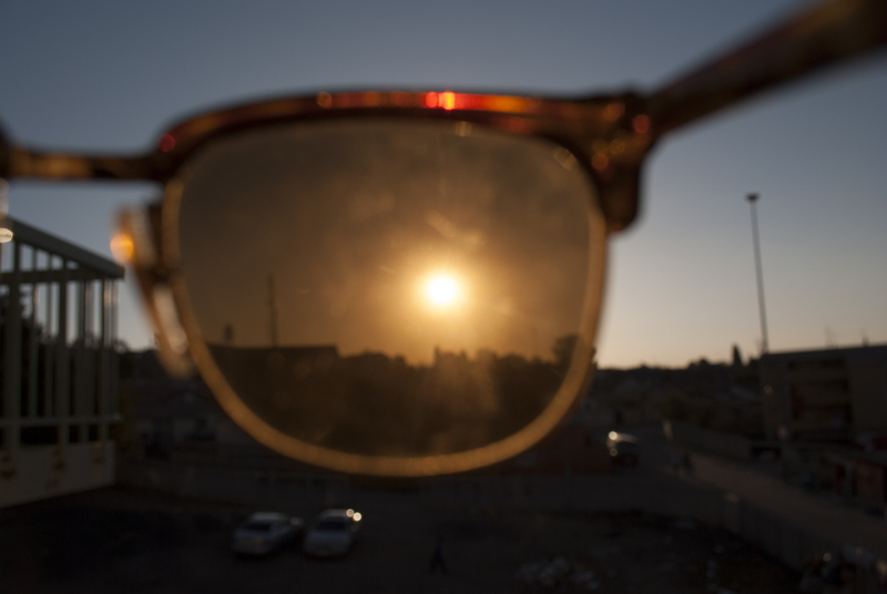 çµ¶æœ›çš„ãª ( ZetsubÅ-tekina )