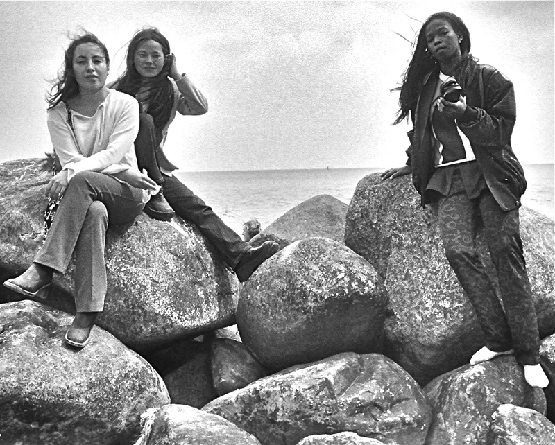 I give a shout out to all the full time queens*