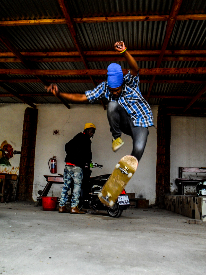 Fredlox in the midst