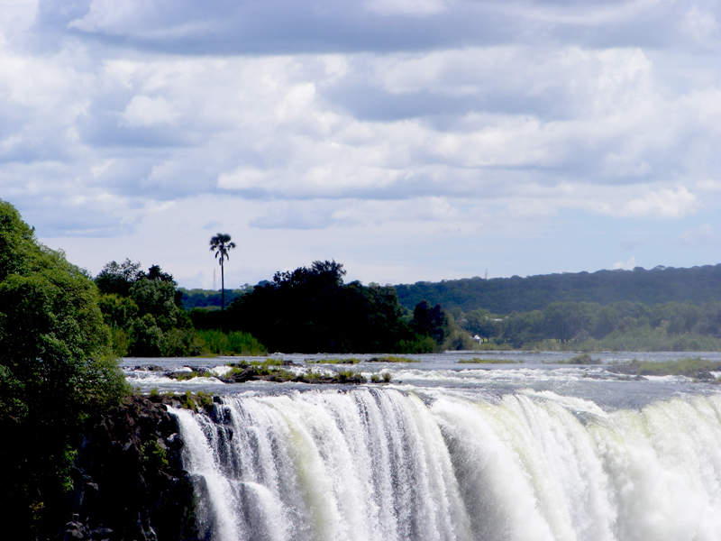 TravellingMan | Zimbabwe: Victoria Falls