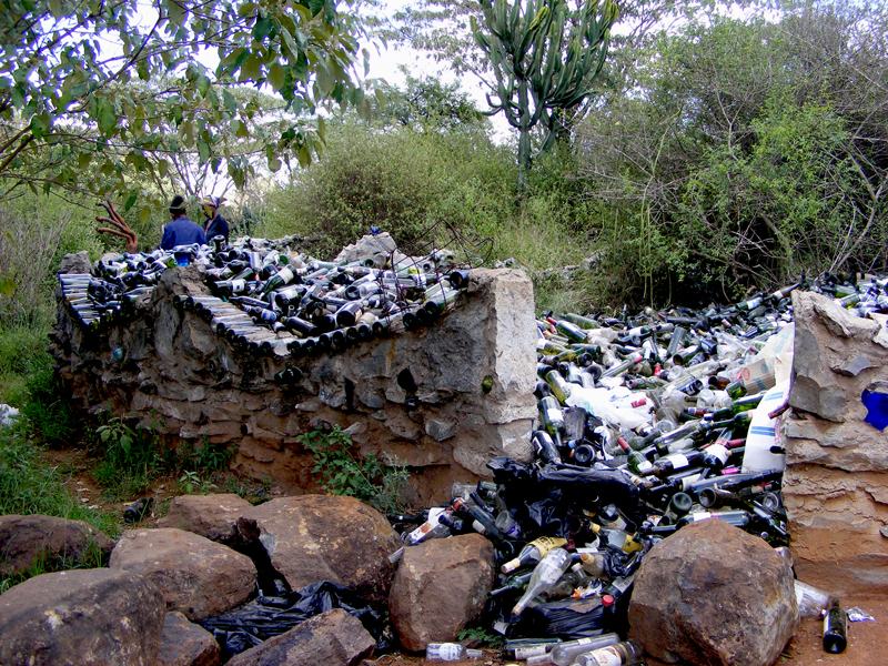 TravellingMan | Nairobi: Kitengela Glass Studio