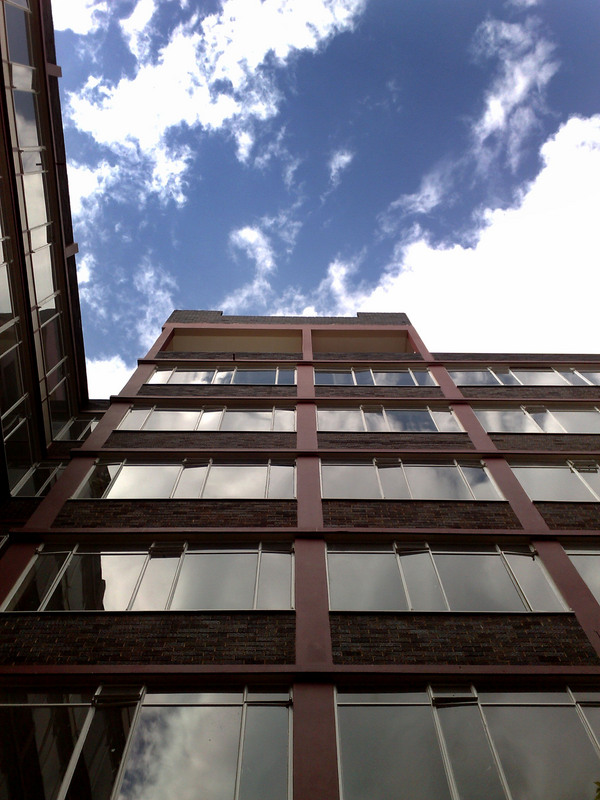 so'High [that i can kiss the sky]