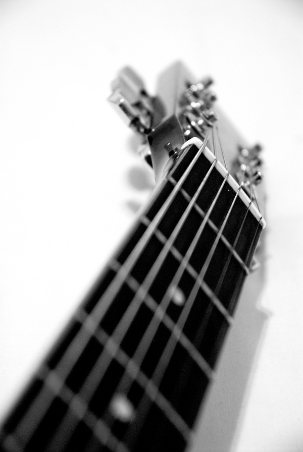 Strumi'n my pain with.....