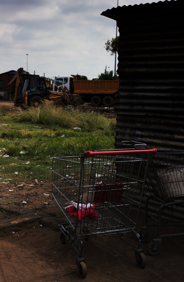 Trolleys and Free loaders