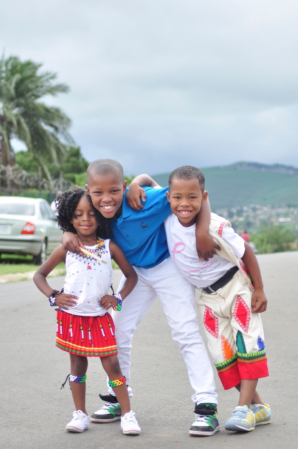 Izingane/Abantwana (Children)