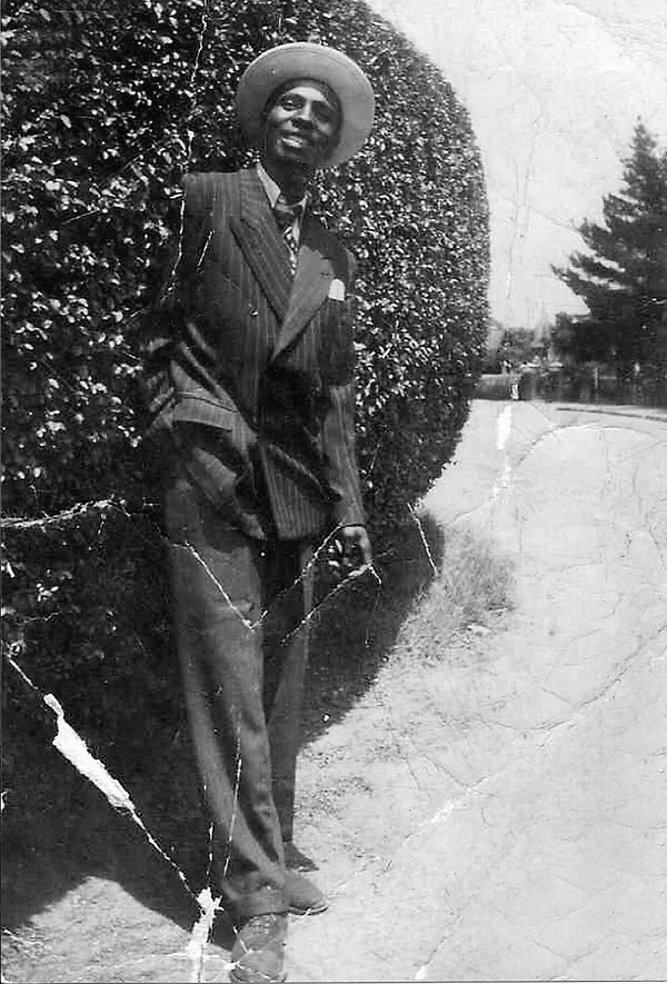 Remember what I told ya I'm a soldier*